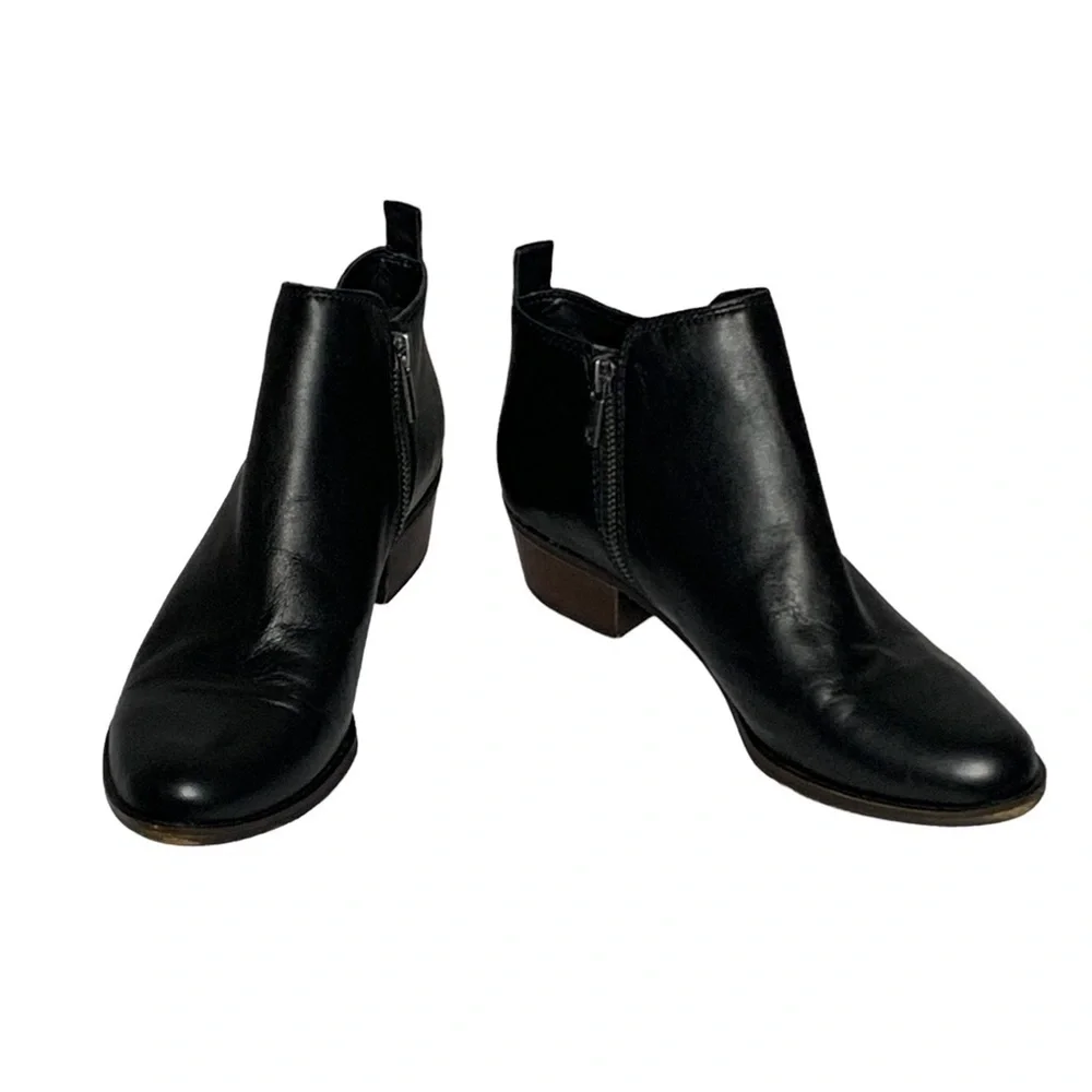 Lucky Brand LK-Basal black leather ankle Booties. Size 7.5M‎